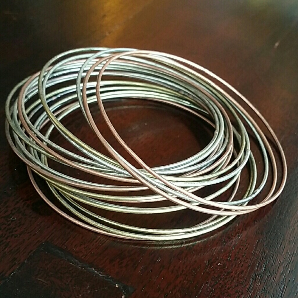 Wire bracelet set